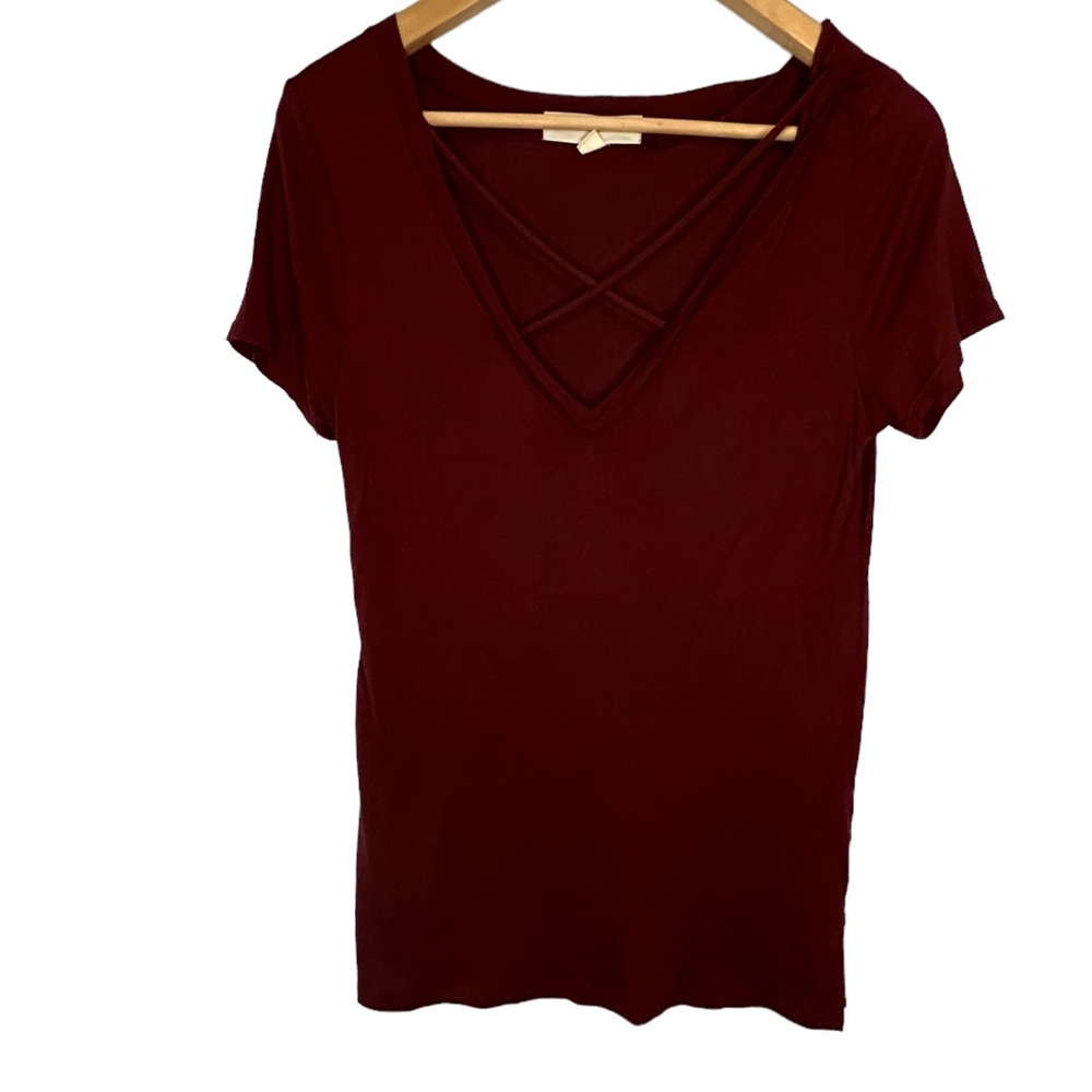 Urban Outfitters Burgundy T-shirt Size Medium